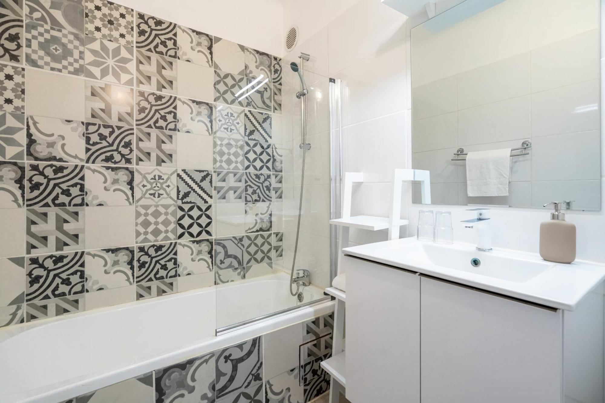 La Maison D'Ete Salon-de-Provence Phòng bức ảnh